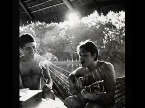 "Lua Cheia/ Samba de Orly/ Samba Pra Vinicius"  - Toquinho e Chico Buarque