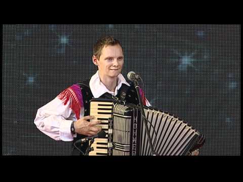 RAZIGRANI MUZIKANTI - NE SVETI ZVEZDA V NOČ SVETLEJE