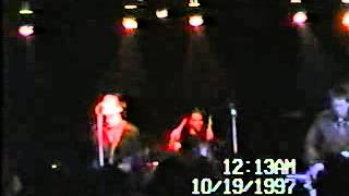 Marvelous 3 - Cars Collide (Live @ Smith&#39;s Olde Bar)