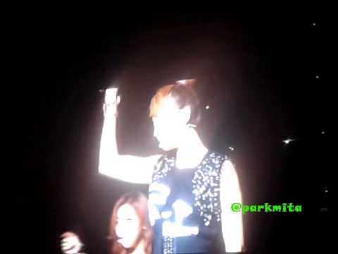 [FANCAM] 120922 SMTOWNINA F(x) - Electric Shock