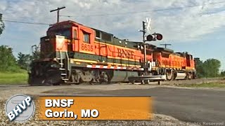 preview picture of video 'BNSF Dash 8's Run Light'