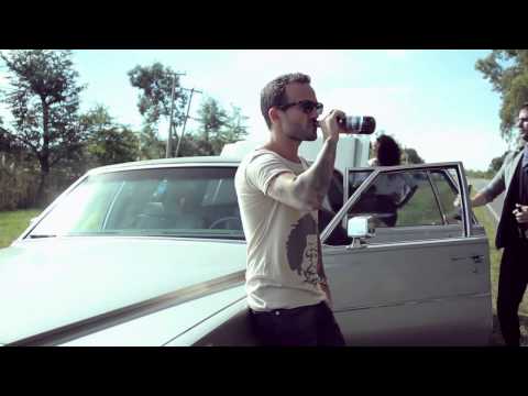 Zumbadores  Un amor sofisticado con Jorge Serrano y Fernando Ruiz Díaz, video oficial