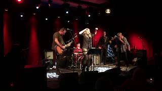 Lucy Woodward sings &quot;Stormy Monday&quot;