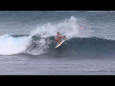 Surfing: One-armed wildcard beats women's world champion in Fiji