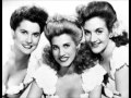 The Andrews Sisters - Beer Barrel Polka (Roll Out The Barrel) - (1956).