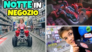 Download lagu NOTTE IN UN NEGOZIO DI GIOCATTOLI: Dormiamo e Giochiamo in Famiglia GBR mp3 Download lagu NOTTE IN UN NEGOZIO DI GIOCATTOLI: Dormiamo e Giochiamo in Famiglia GBR mp3