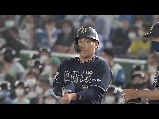 【10回表】さすがの勝負強さ!! バファローズ・吉田正尚が勝ち越しタイムリーヒット!! 2022年4月26日 北海道日本ハムファイターズ 対 オリックス・バファローズ