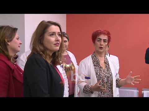 Shefat e sherbimeve ne QSUT peng i ministres se Arsimit | ABC News Albania