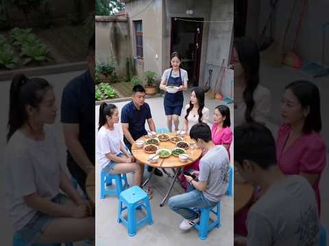 #Real Family Dynamics #Plot