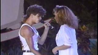 Thalia y Timbiriche - Si No Es Ahora (Acapulco)  HD
