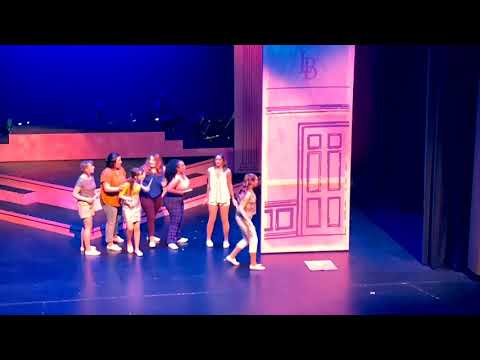 Luna Marie as Bruiser in Legally Blonde