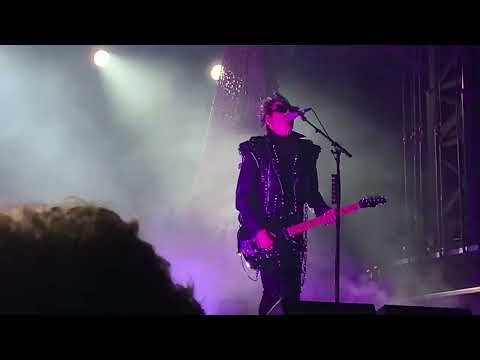 TONES ON TAIL MAY 11 2024 LIVE CRUEL WORLD - FULL SHOW THIRD ROW