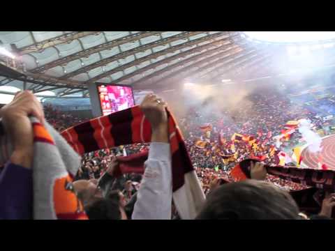 Fans singing before AS Roma - AC Milan 29/10 - 11