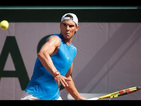 Rafael Nadal vs Simone Bolelli live coverage from the French Open first round at Roland Garros