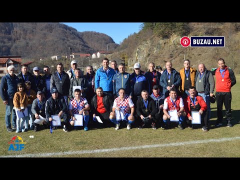 SIRIU: Premierea fostilor jucatori al echipelor Energia Baraj  si Soimii Siriu