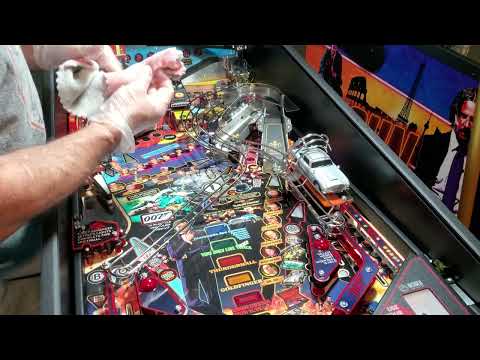 How to WAX a Pinball PLAYFIELD (Do Modern Pinball Machines Need to be Waxed?) +Premium Balls Added