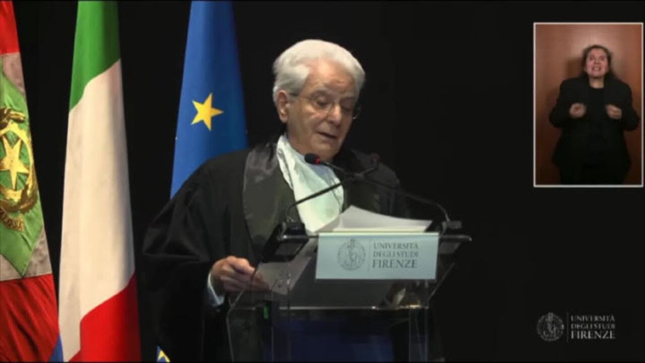 Mattarella: Con social e AI tutto cambia, rimettere al centro la persona"