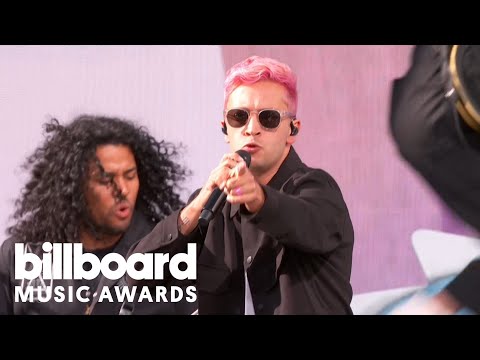 Twenty One Pilots - "Shy Away" Live (Billboard Music Awards 2021)