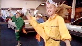 Emu&#39;s Pink Windmill Kids: Fanfare for the Common Man