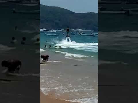 Disfrutando la playa 😎