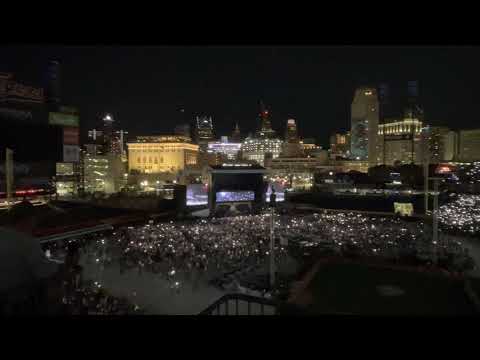 Chris Stapleton: Fire Away (live, reprise) - 7/8/22 @ Comerica Park (Detroit, MI)