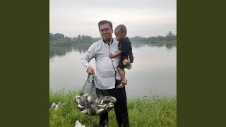 Download lagu Cinta Diam Dalam Doa mp3