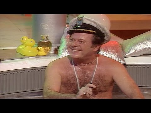 Colonising A New Planet - The Hitchhiker's Guide To The Galaxy - BBC