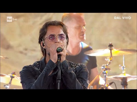 Achtung Babies cantano "With Or Without You" - The Band 20/05/2022