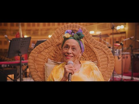 Orquesta Failde - Dos Gardenias (ft. Omara Portuondo)