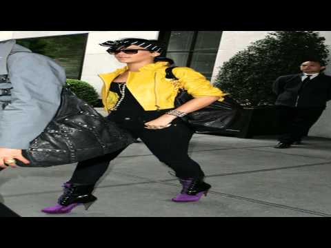 Rihanna's Style Icon Award Speech From 2014 CFDA Fashion Awards + Behind Scenes Twerk See-