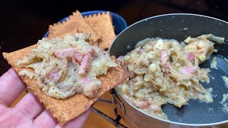 - ドイツ戦なのでマッシュドジャーマンポテトをザクザクしてバドをキメるだけの動画