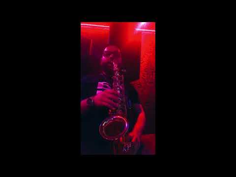 Edi Xonit live ne Tik Tok club Bella Vita