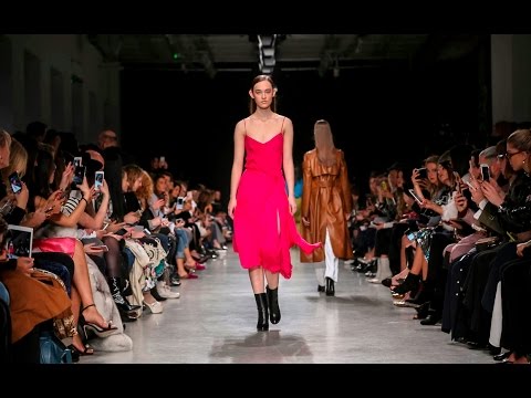 Guy Laroche | Fall Winter 2017/2018 Full Fashion Show | Exclusive