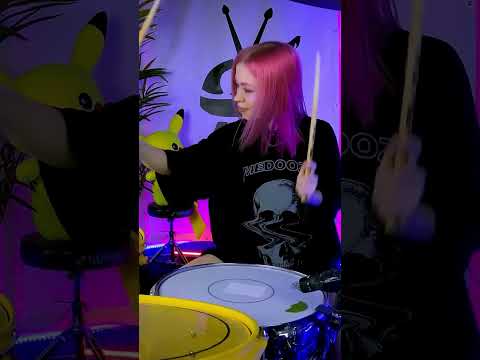 Everybody's Fool ft @FirstToEleven and @an_drums has just reached a million views! #evanescence