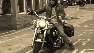 ROCK MUSIC (22) BEST SONGS FOR RIDERS (PHOTOS OF HARLEY DAVIDSON)PART ONE