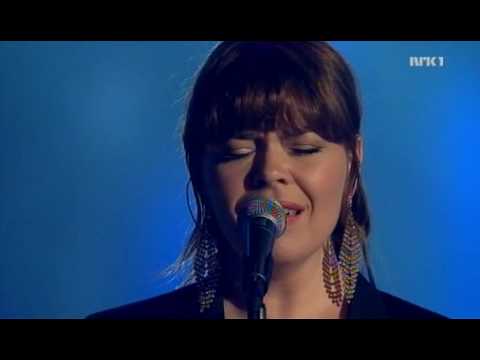 Solveig Slettahjell - Smile (live, 2010)