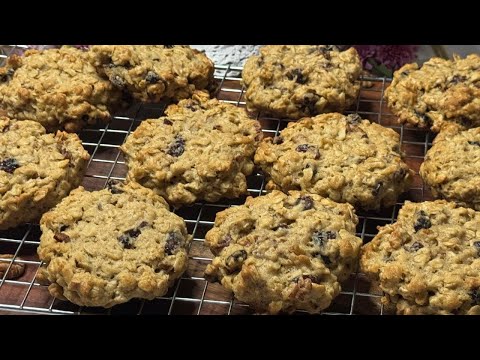 The Secret to Baking The PERFECT Cranberry Oatmeal Cookies