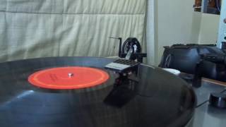 Elvis Costello - Watching The Detectives - Vinyl - Thorens TD 165 - OM20