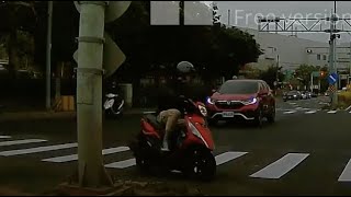 不要把直行車道當成左轉機慢車道