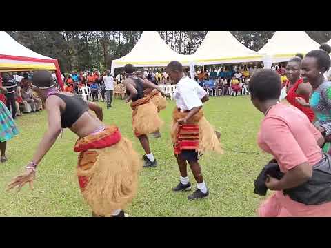 Acholi Dance - Pililili Yoo Leng