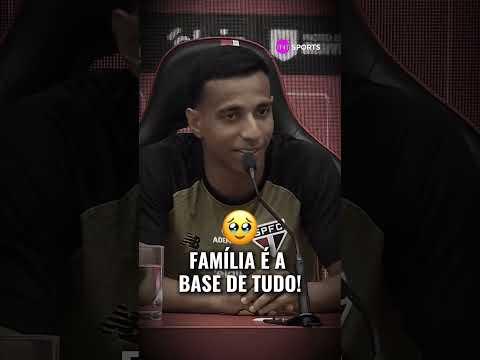 VICTOR SÁ CHORA DURANTE APRESENTAÇÃO NO SÃO PAULO! #shorts