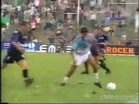 Jugadón del "pulpo" González para Arsenal