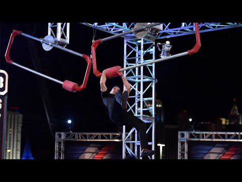 Josh Salinas at the Vegas Finals: Stage 3 - American Ninja Warrior 2019