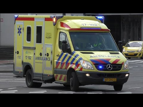 A1 Ambulance 17-102 met spoed naar het Erasmus MC in Rotterdam