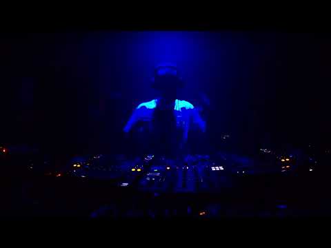 Adam O @ On The Trax - FLWR