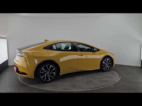 Toyota Prius 2.0 Litre Plug-in Hybrid (223 hp) - Image 2