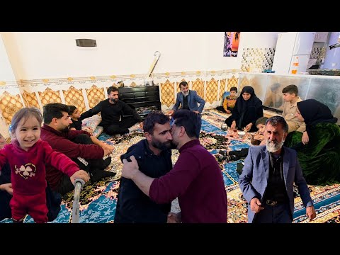 Ava trying to walk with the help of a walker and spending time on a weekend holiday.🏡🎋