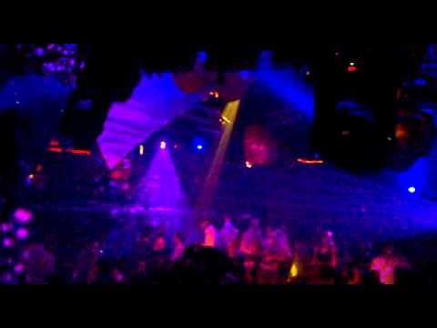 2011-04-25 JP candella @ Pacha - Versuz.mp4