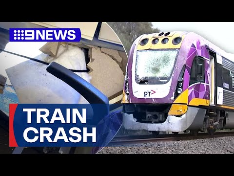 Passengers evacuated after train collides with truck | 9 News Australia