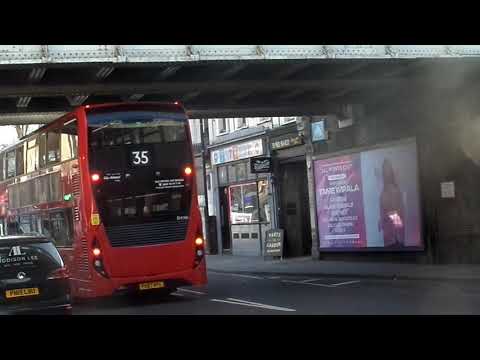 Enviro 400H MMC Go Ahead EH166 YX67VFL Route 35 Leaving at Shoreditch Town Hall with blinds Changing